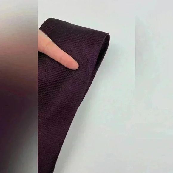 ARMANI COLLEZIONI 100% Silk Necktie Maroon Red Handmade Formal Office Prof - Picture 14 of 15